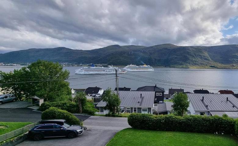 Ferienwohnung für 4 Personen, mit Terrasse und Ausblick - 1