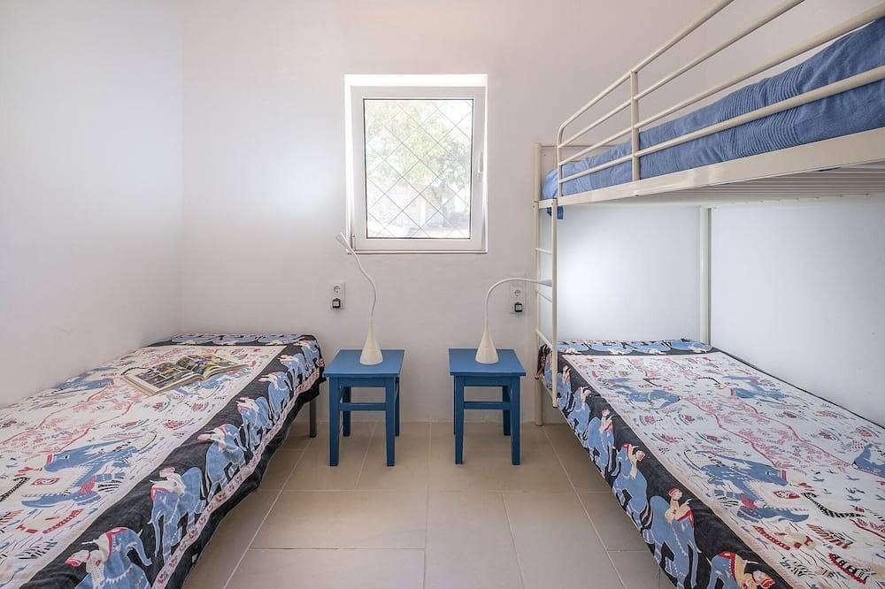 Algarve Villa mit privatem Pool ruhig in Santa Bárbara de Nexe, Faro