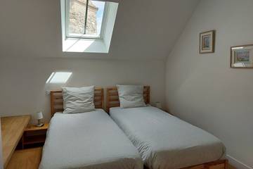 Location De Vacances pour 12 Personnes dans Maurepas, Yvelines, Photo 2