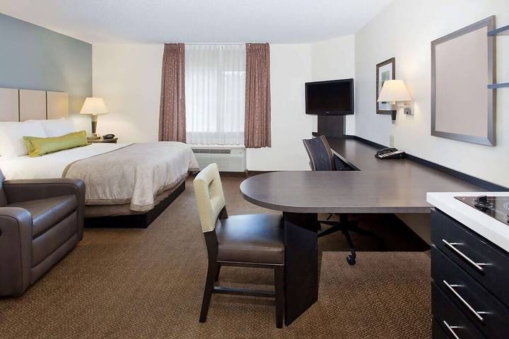 Hotel for 2 people in Burlington County