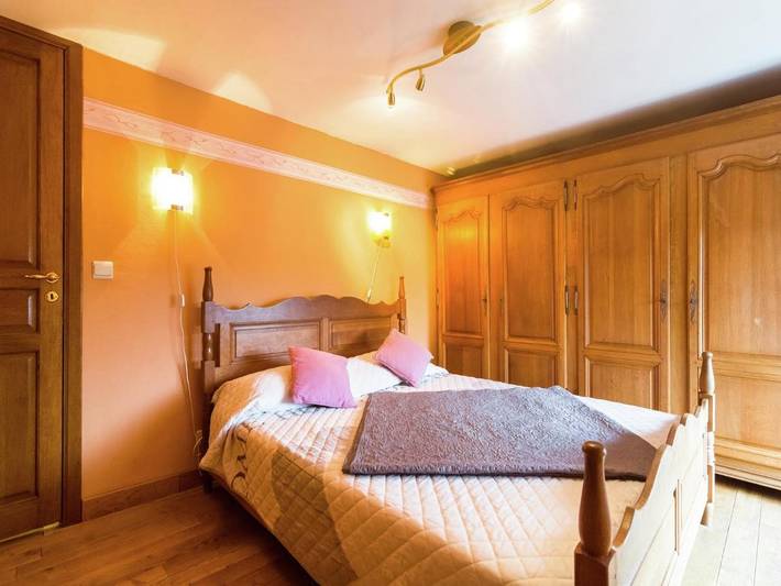 Location de vacances pour 9 personnes, avec terrasse et jacuzzi à Doische - 3