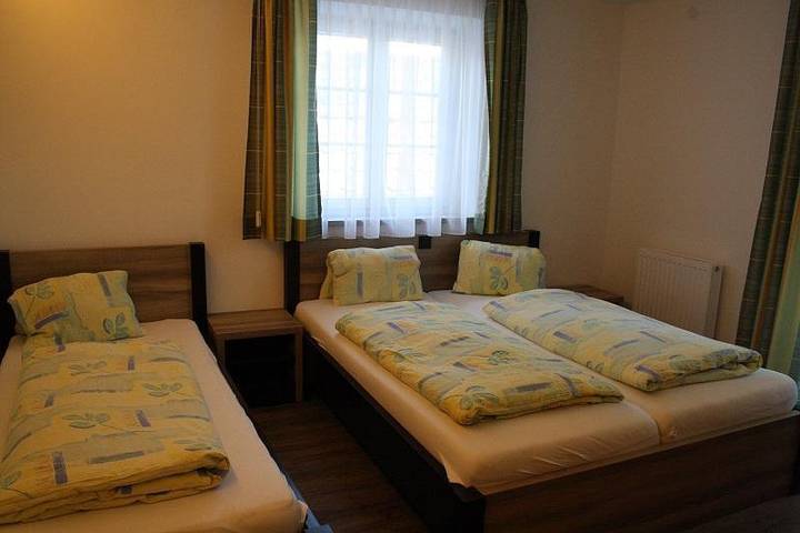 Hôtel pour 3 personnes, avec Balcon et Jardin à Thalgau