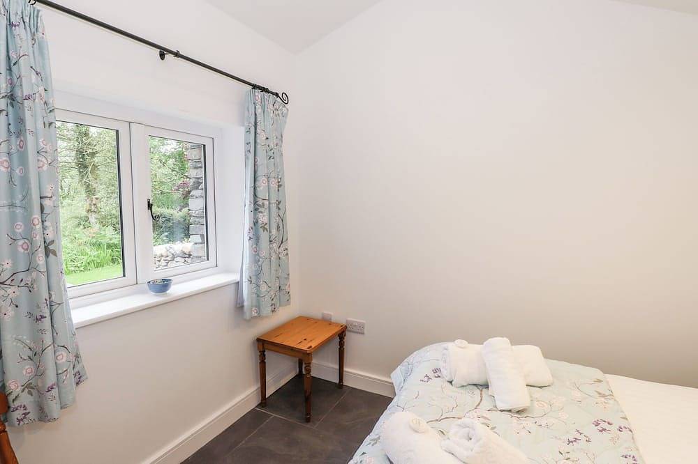 Silverthwaite Cottage, family friendly, with open fire in Elterwater in Skelwith Bridge, Lake District