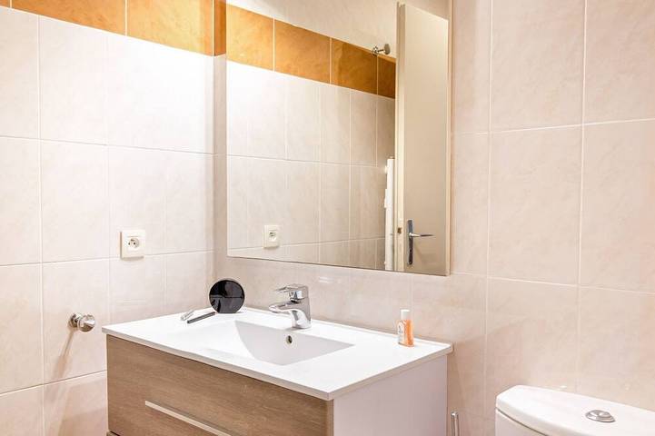 Gîte pour 2 personnes, avec balcon/terrasse dans Vieux Port (Saint-Raphaël) - 4