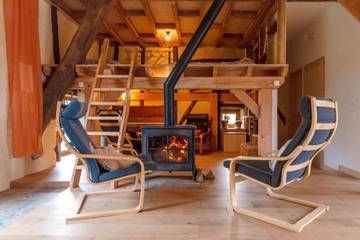 Gîte pour 9 personnes, avec jardin et terrasse à Saint-Pardoux-Corbier