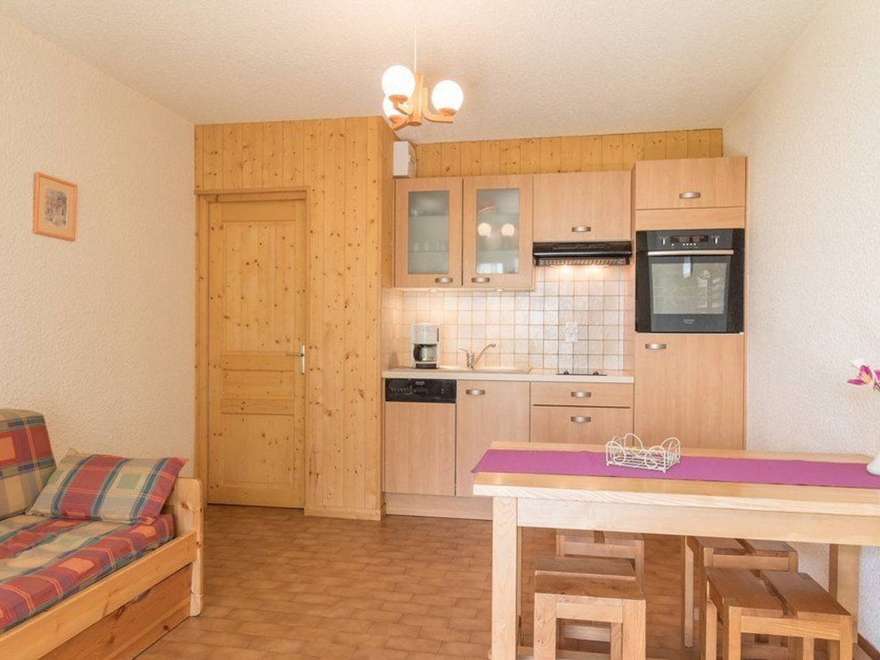Appartement entier, Studio cosy avec terrasse, 4 couchages, animaux admis, proche pistes in Le Monêtier-les-Bains, Serre Chevalier