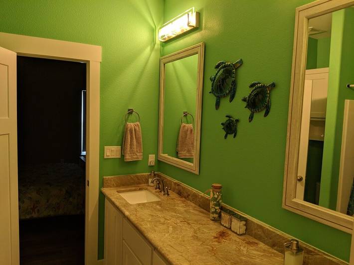Vacation rental for 16 people, with balcony in Bolivar Peninsula