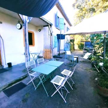 Gîte pour 6 personnes, avec terrasse à Aspet
