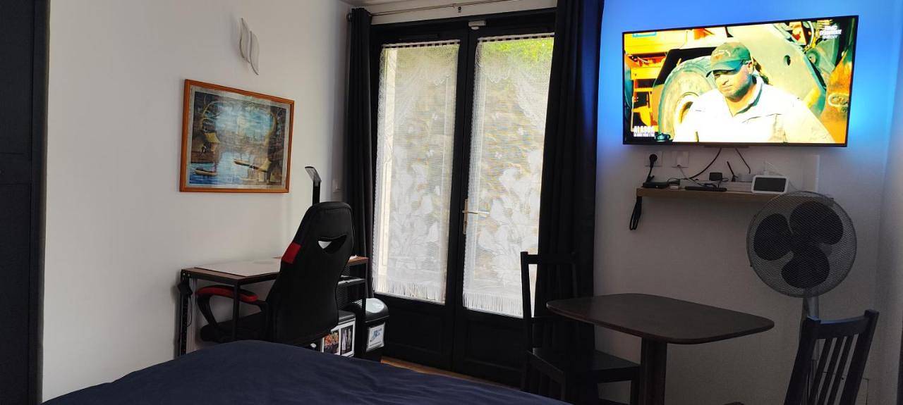 Appartement entier, One-Bedroom Apartment in Oise