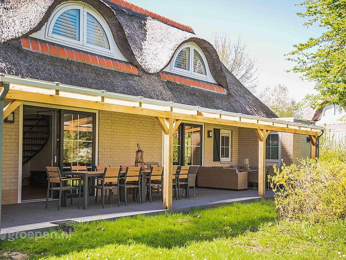 Ferienhaus für 10 Personen, mit Balkon/Terrasse und Terrasse sowie Sauna in Hellevoetsluis