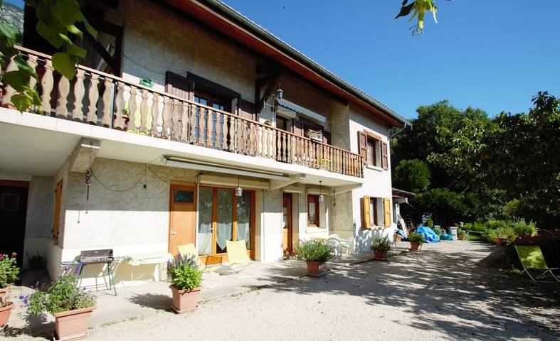 Maison de vacances pour 2 personnes, avec Terrasse ainsi que Jardin et Vue à Claix