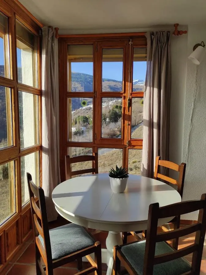 Apartamento de vacaciones para 6 personas, con piscina además de vistas y terraza - 1