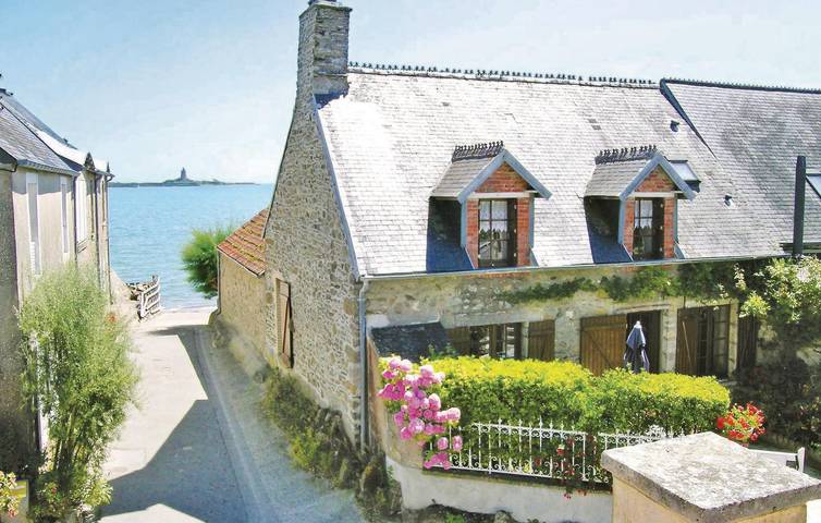 Location de vacances pour 4 personnes, avec jardin dans Val-de-Saire - 2