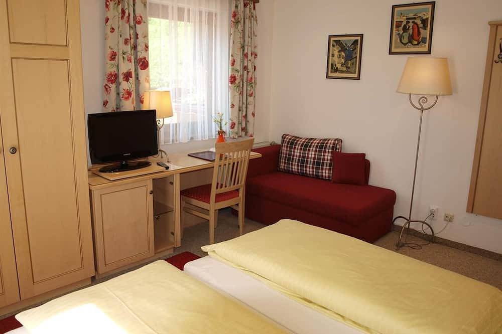 Doppelzimmer Klassik + - Burgblick, Hotel-Restaurant in Dorfgastein, Ski Amadé