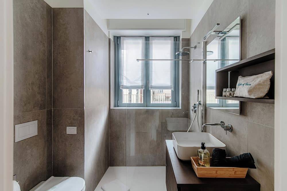 Appartamento intero, Como Centralissimo - A/C - Wifi in Como, Lago di Como