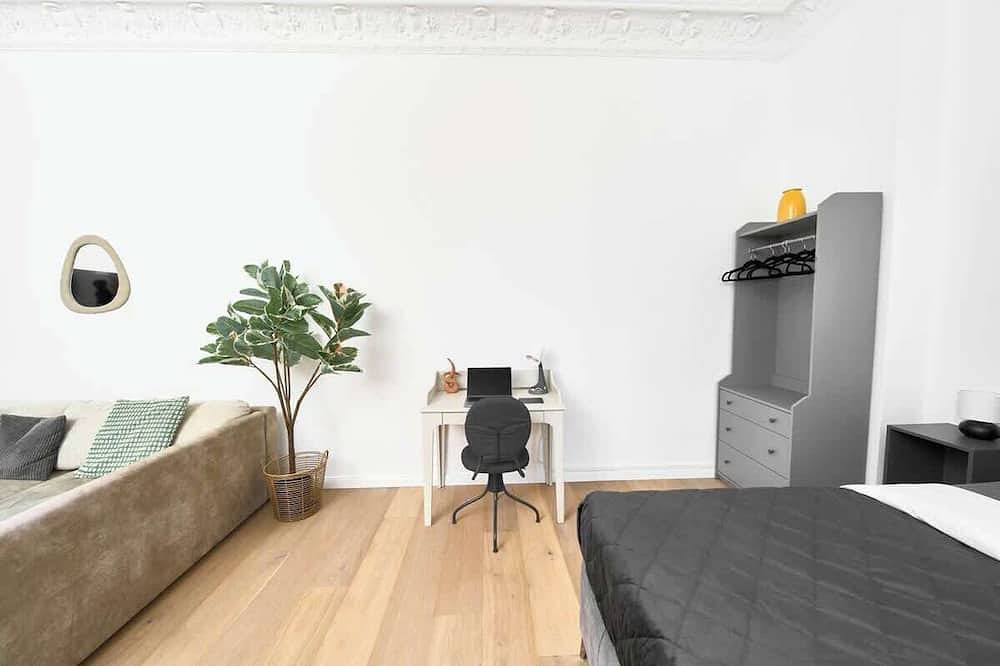 Ganze Wohnung, Loftly: - Zentral - 90m2 - Self Check-In in Charlottenburg Berlin, Berlin