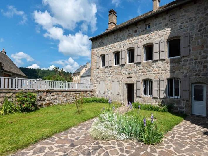 Gîte pour 5 personnes, avec jardin, adapté aux familles à Grandvals