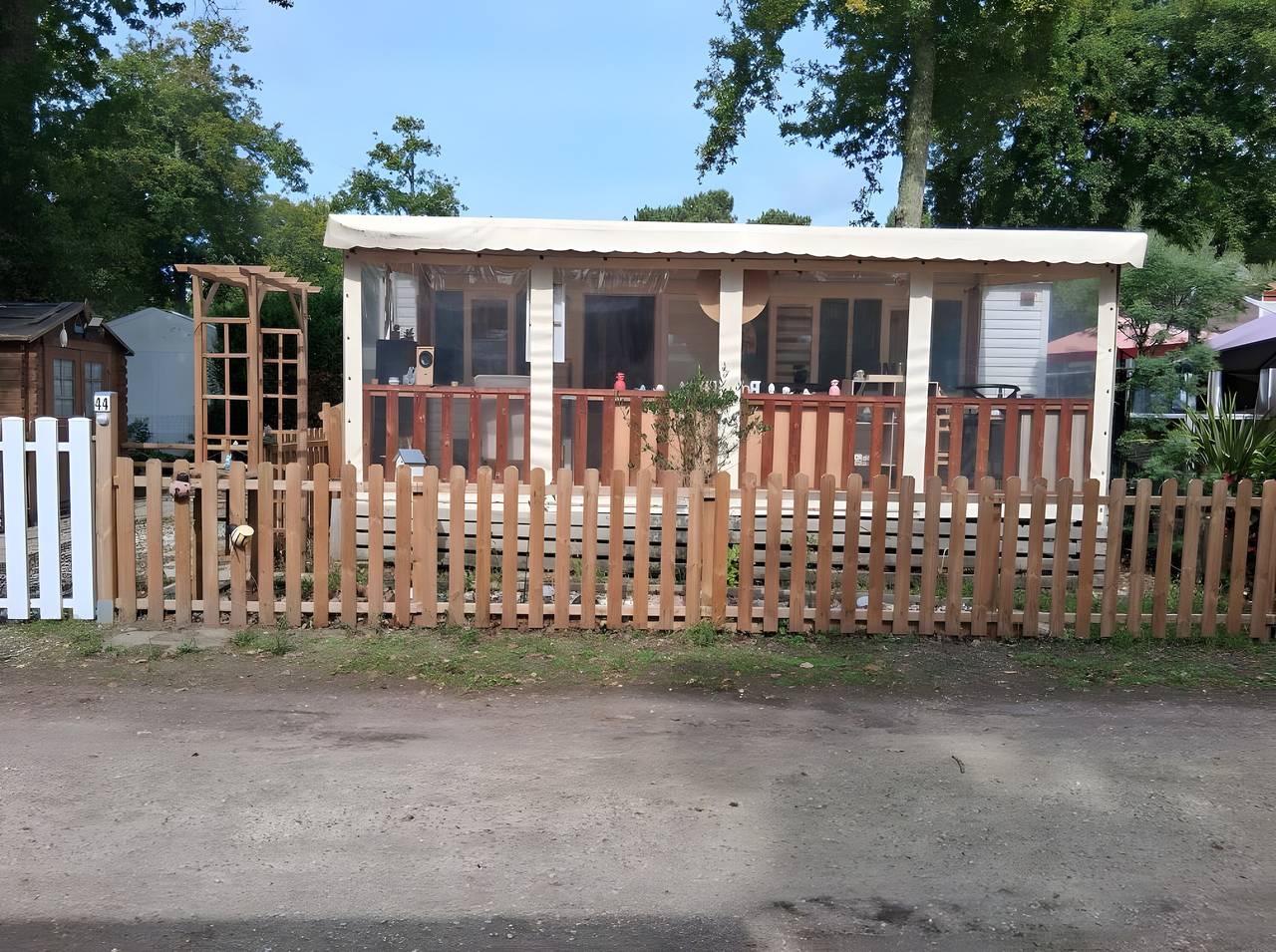 Casa móvil 'Mh 44 La Tremblade' con piscina compartida, terraza privada y aire acondicionado in La Tremblade, Côte de Beauté