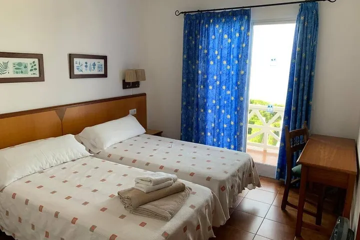 Holiday apartment for 5 people, with balcony and pool - 1