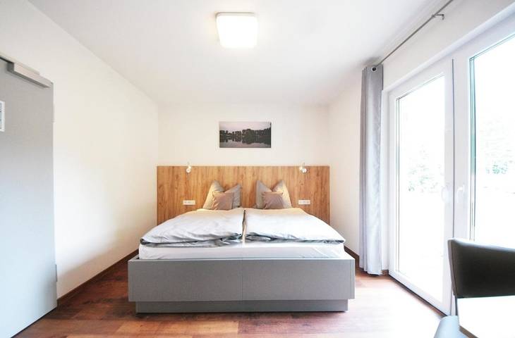 Hotel für 2 Personen, mit Ausblick und Garten in Laatzen