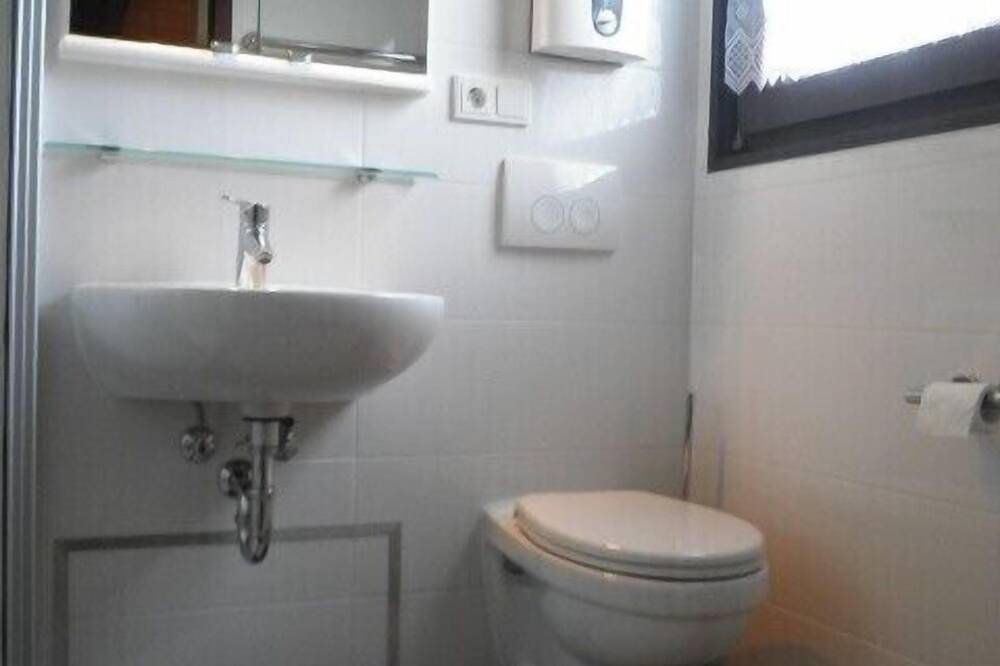 Liebevoll ausgestattetes Haus in Randlage im Ferienpark in Fedderwardersiel, Butjadingen