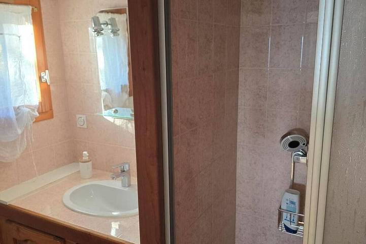 Gîte pour 2 personnes, avec Jardin à Puy-Sanières - 4