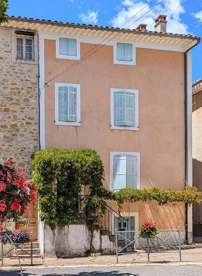 Location de vacances pour 5 personnes, avec balcon à Cruis - 2