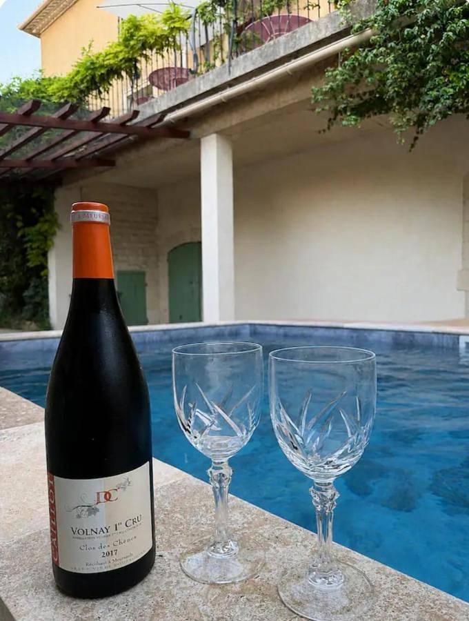 Location de vacances pour 16 personnes, avec terrasse et vue, animaux acceptés à Roujan