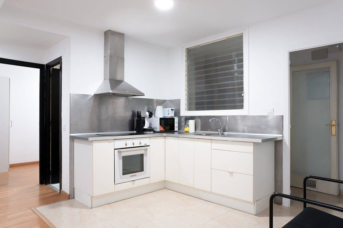 Appartamento intero, Appartamento vacanze per 8 persone in Barcelona Centre, Barcellona
