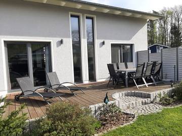 Ferienhaus für 8 Personen, mit Terrasse und Garten am Dümmer See (Mecklenburg-Vorpommern)
