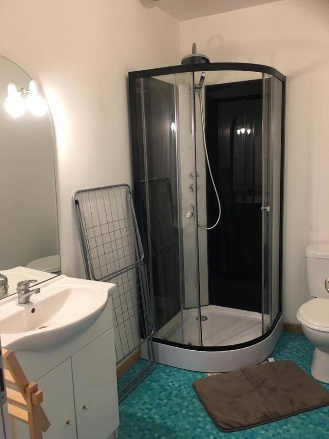 Location de vacances pour 20 personnes, avec jardin et vue ainsi que piscine et terrasse à La Réorthe - 2