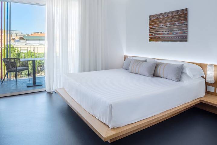 B&b for 2 people, with Balcony/Terrace and Pool in Olbia
