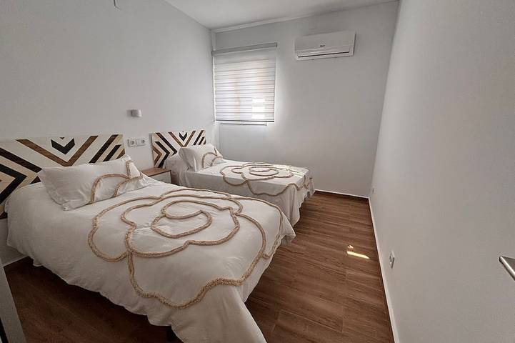 Ganze Wohnung, Maruchi Apartment: just 3 minutes from the (Exit 217). Free parking.\" in Santa Cruz de Mudela, Comarca de la Mancha