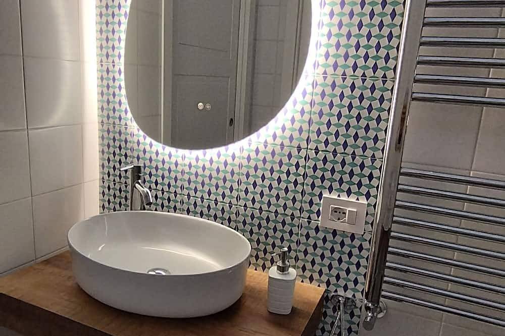 B&B Mareluce - Earth Room in Torre del Greco, Vesuvio National Park