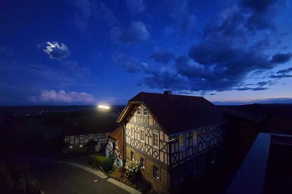 Ganze Wohnung, Gemütliche und moderne Ferienwohnung im Landhausstil in Maroldsweisach, Landkreis Haßberge
