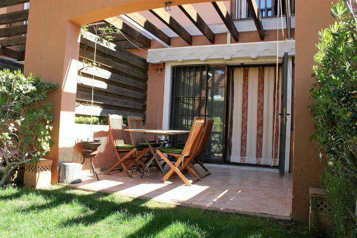 Location de vacances pour 7 personnes, avec jardin à Lepe - 3