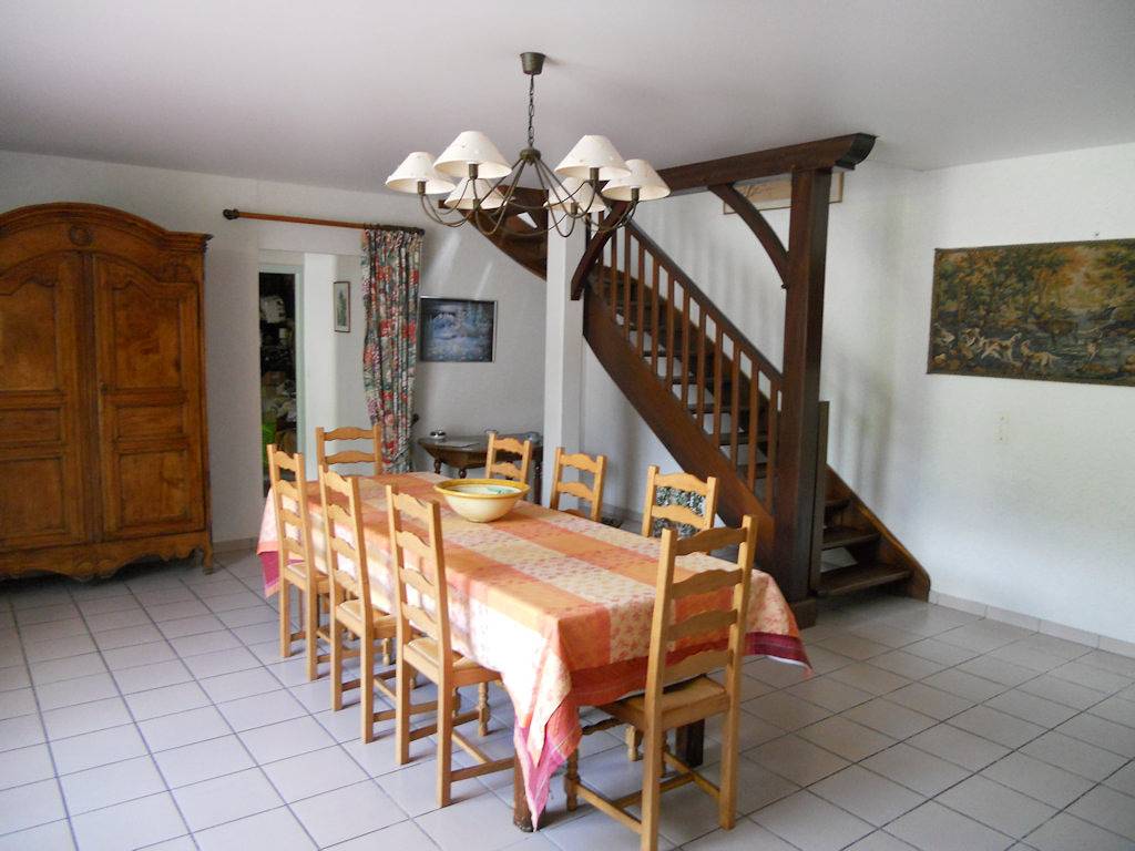 Chambres d'hôtes "Ferme de Cabrejou" - Chambre Tilleul in Saint-Denis-lès-Martel, Massif central