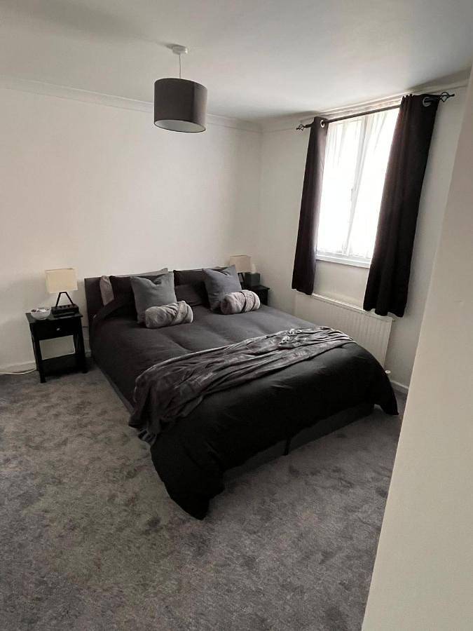 Eden Stays in Coventry, Birmingham Area