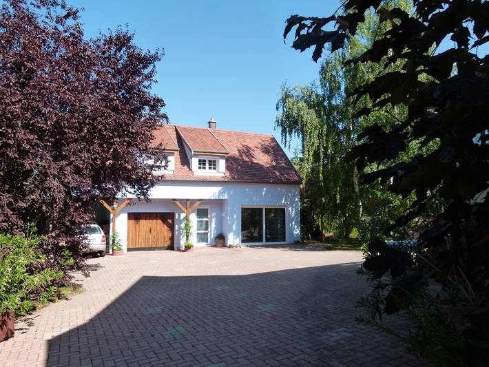 Gîte pour 6 personnes, avec balcon et jardin