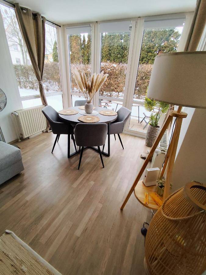 Ferienwohnung für 5 Personen, mit Garten und Ausblick sowie Terrasse am Zwenkauer See - 3