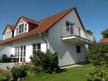 Ferienhaus für 8 Personen, mit Garten und Terrasse, mit Haustier in Garz/Rügen