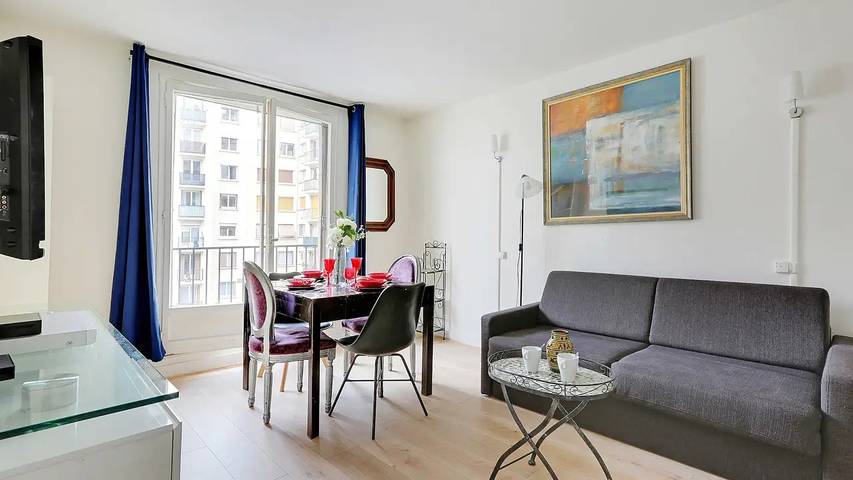 Gîte pour 7 personnes dans Palais des Sports (Paris)