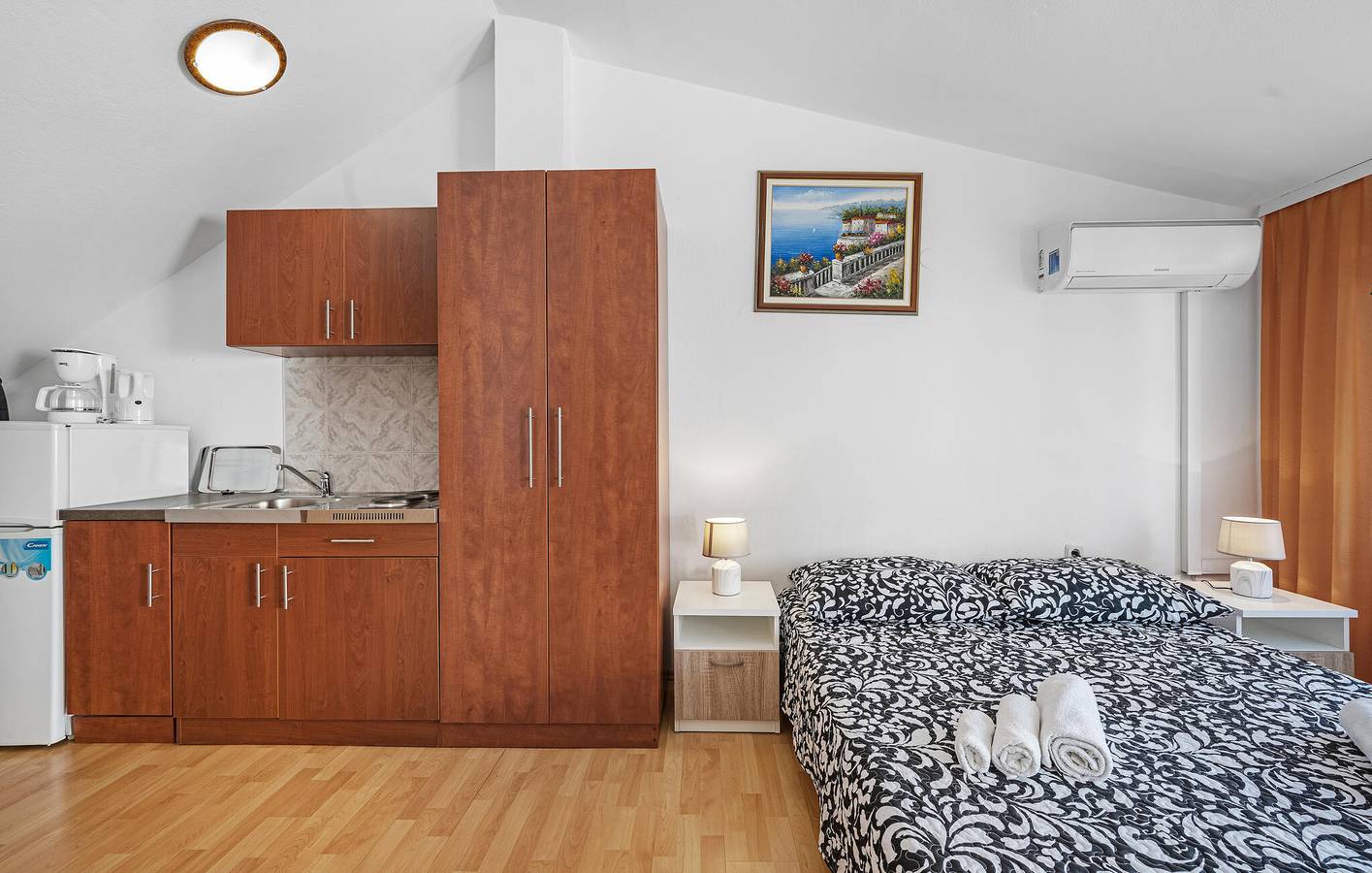 Ganze Ferienwohnung, Ferienwohnung für 2 Personen mit Terrasse in Vodice, Šibenik-Knin
