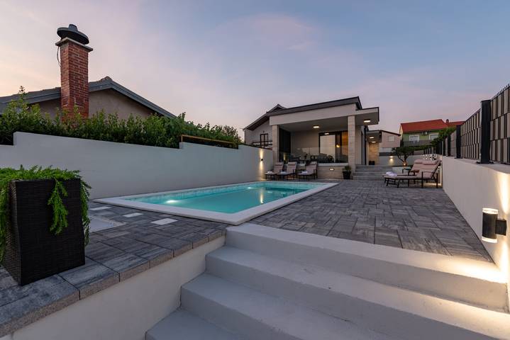 Villa für 5 Personen, mit Garten und Terrasse in Zadar - 3