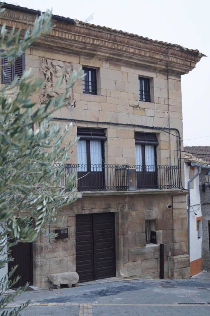 Casa rural para 11 personas, con jardín y vistas en Larraga