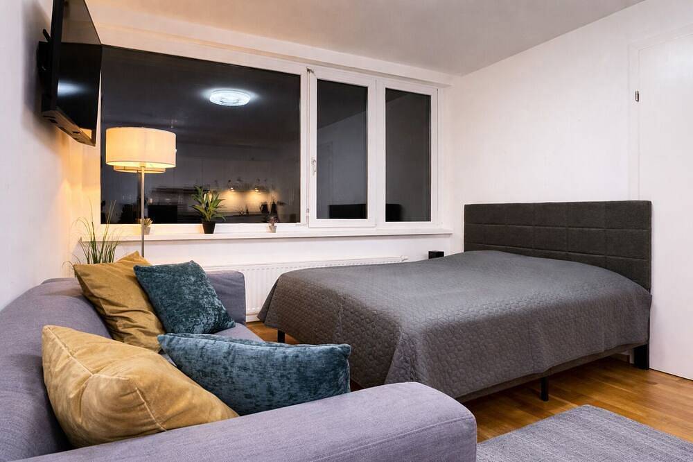 Ganze Wohnung, Wohnen am Fluss im City Apartment Linz Donaublick - Cafe & Wlan, Self-checkin in Linz, Linz-Wels