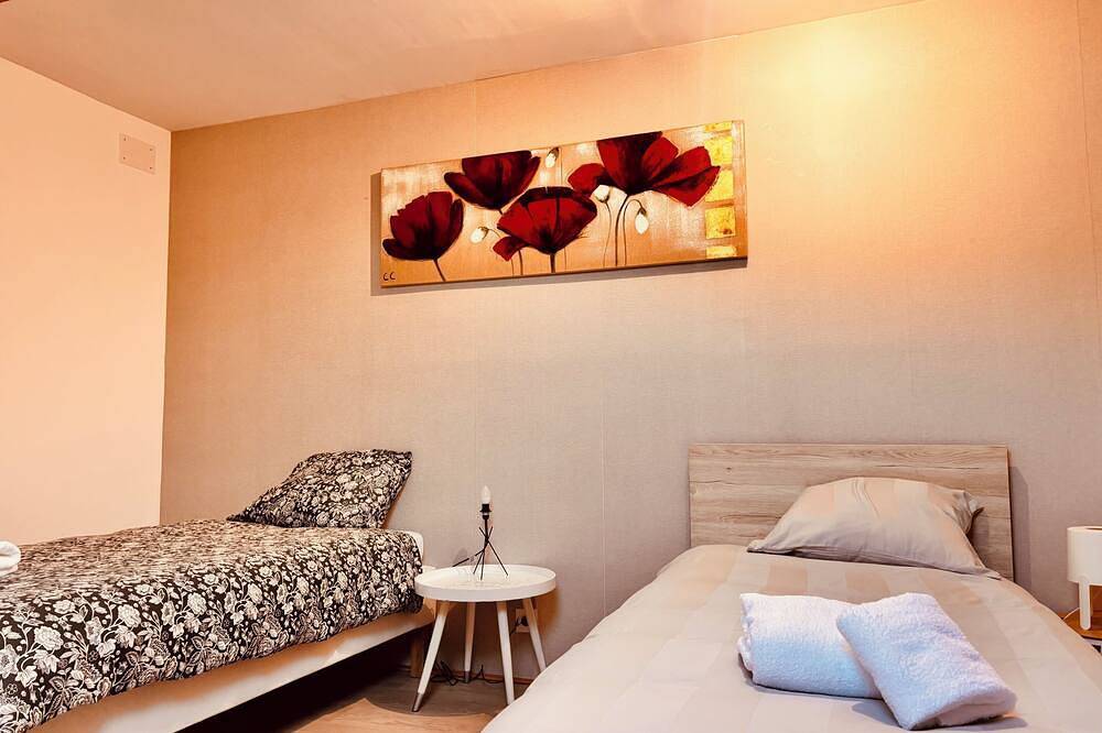 Entire apartment, Your Vosges cocoon in Saint-Étienne-lès-Remiremont, Épinal region