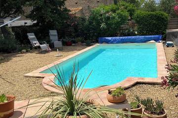Gîte pour 2 personnes, avec jardin et terrasse à Puichéric