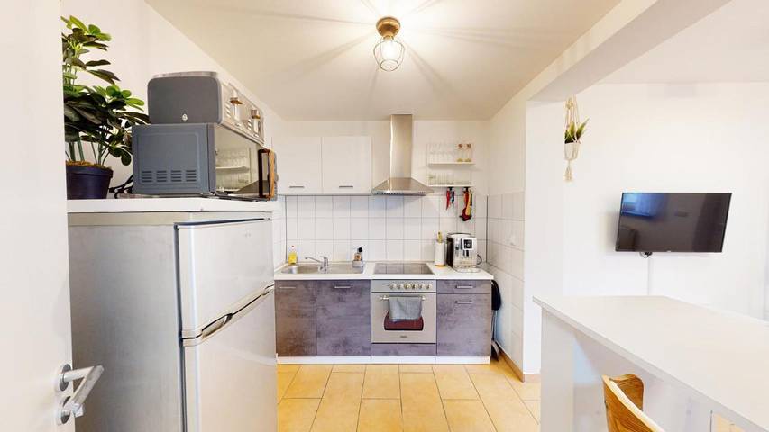 Ferienwohnung für 2 Personen, mit Terrasse und Ausblick in Hambach (Neustadt) - 4