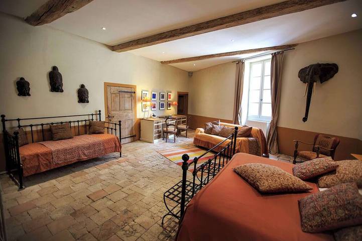 Location de vacances pour 18 personnes, avec jardin et terrasse à Sernhac - 3